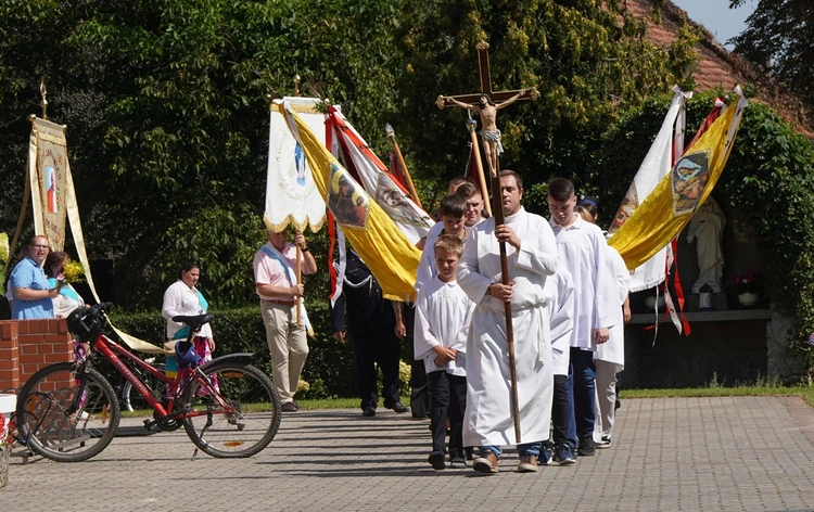 Z Wniebowziętą w Ligocie Książęcej