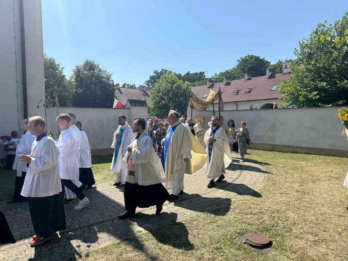 Odpust i pielgrzymowanie w rytwiańskiej pustelni