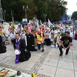 Dwójki, trójka i trzynastka na ostatniej prostej