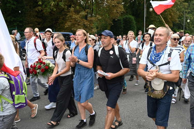 Dwójki, trójka i trzynastka na ostatniej prostej