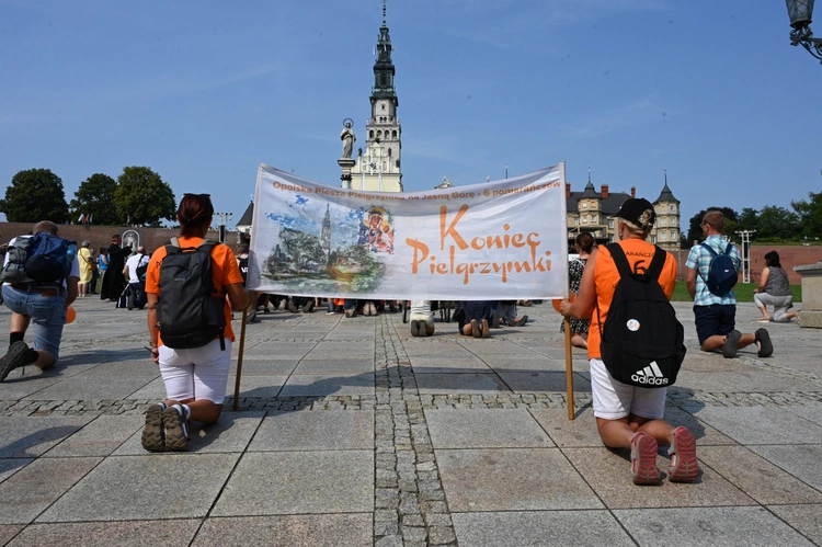 Szóstki u celu drogi