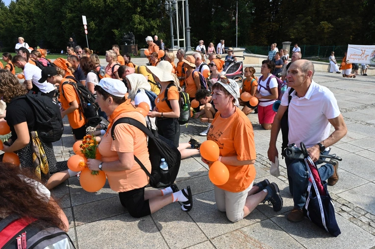 Szóstki u celu drogi