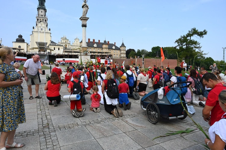 Szóstki u celu drogi