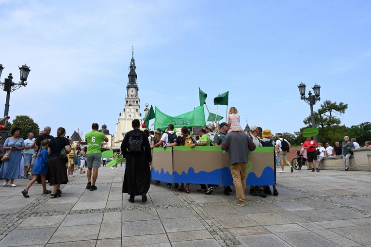 Szóstki u celu drogi