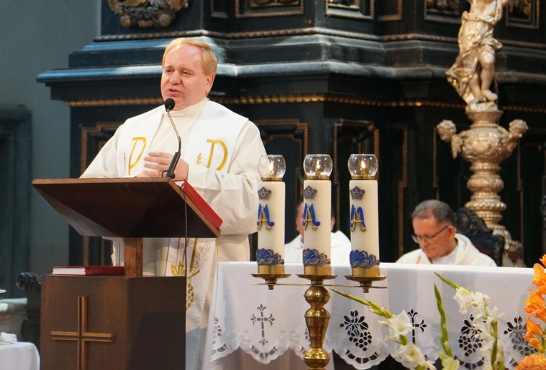 8. Pielgrzymka Wspólnot Żywego Różańca i Czcicieli Matki Bożej do Henrykowa