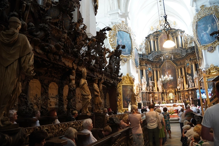 8. Pielgrzymka Wspólnot Żywego Różańca i Czcicieli Matki Bożej do Henrykowa
