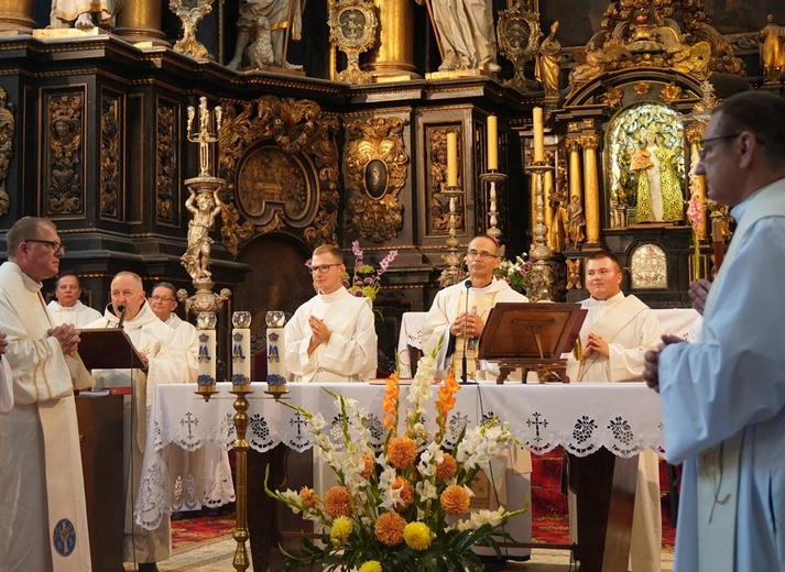8. Pielgrzymka Wspólnot Żywego Różańca i Czcicieli Matki Bożej do Henrykowa