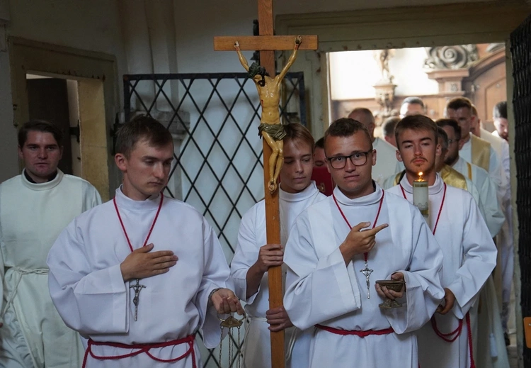 8. Pielgrzymka Wspólnot Żywego Różańca i Czcicieli Matki Bożej do Henrykowa