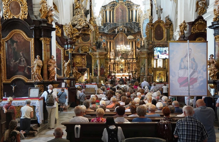 8. Pielgrzymka Wspólnot Żywego Różańca i Czcicieli Matki Bożej do Henrykowa