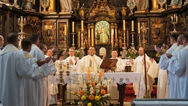 O nadziei i Różańcu - drodze Jezusa, po której idziemy prowadzeni przez Maryję