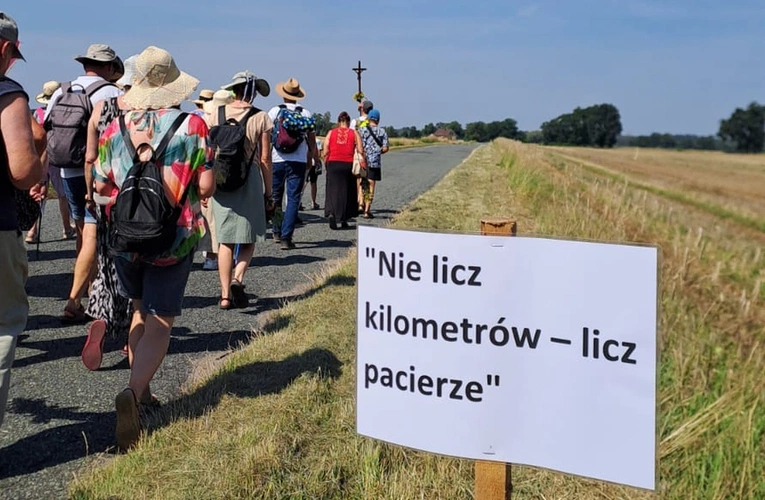 Bóg pragnący piękna. VII pielgrzymka do Brzezinki