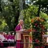 Bp Szkudło do kobiet: miłość, którą dajecie na co dzień, jest wartością społeczną