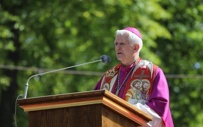 Bp Szkudło: Kobieta - serce rodziny i sumienie społeczności