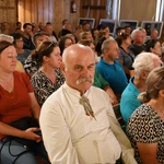 Między niebem a ziemią 