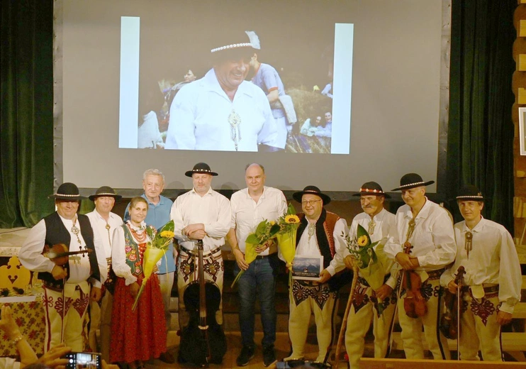 Między niebem a ziemią 