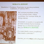 Między niebem a ziemią 