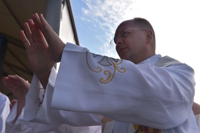 43. PPT - Msza św. w Zabawie