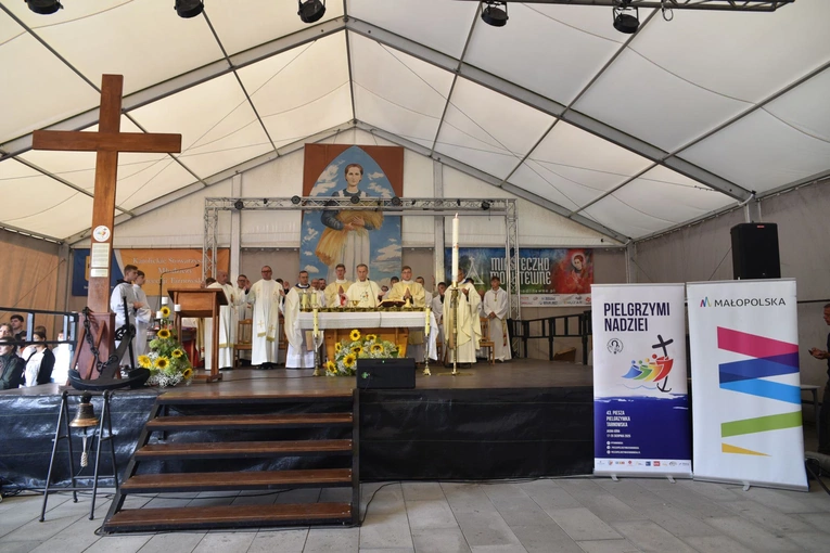 43. PPT - Msza św. w Zabawie