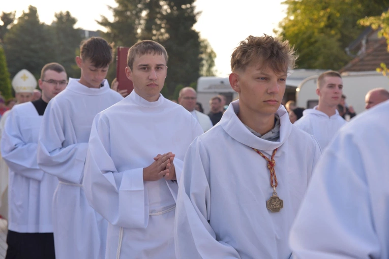 43. PPT - Msza św. w Zabawie