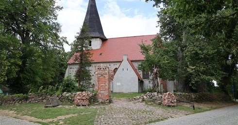 Pięknie wokół świątyni