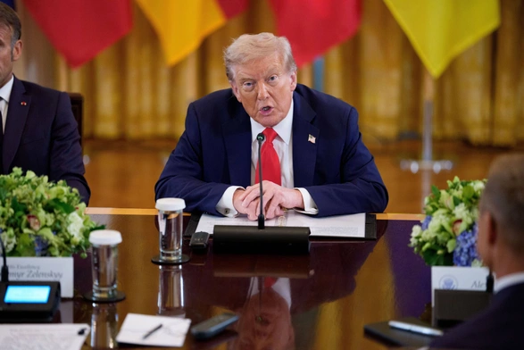 Trump: Po spotkaniu z przywódcami zadzwoniłem do Putina