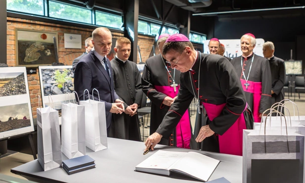 bp Marek Marczak