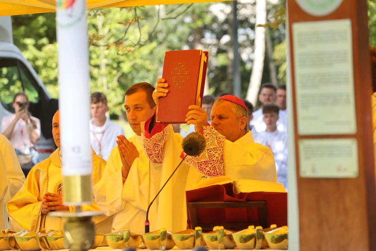 Msza św. w Proszowicach