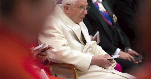Papież emeryt – wyjątek czy reguła? Co Benedykt XVI pisał o swojej rezygnacji