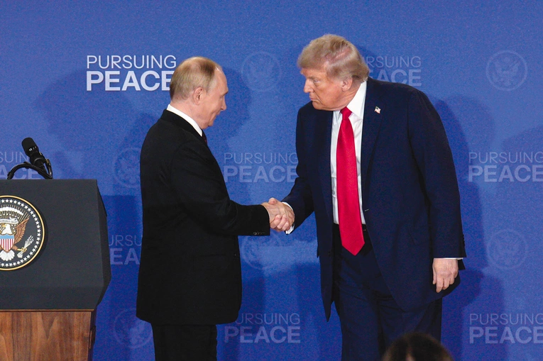 Rozmowa z kanibalem. Co Ukraińcy mówią o spotkaniu na Alasce?