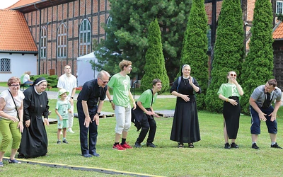 Śpiew, taniec i modlitwa wypełniły festiwalowy czas. – Festiwal został pozytywnie oceniony przez uczestników zarówno młodszych, jak i dorosłych, więc już myślimy o przyszłorocznym wydarzeniu – zapowiada ks. Grzegorz Puchalski. 