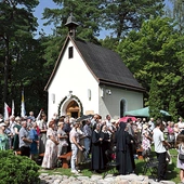 Sanktuarium szensztackie co roku staje się miejscem rodzinnego pielgrzymowania diecezjan. 