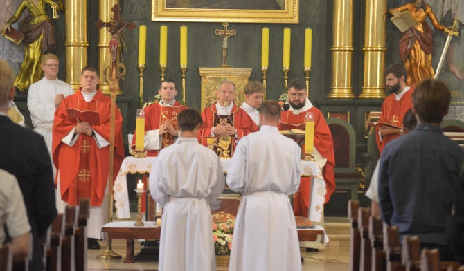Bp Olszowski do oazowiczów: Niech czas rekolekcji ma wpływ na wasze życie, decyzje i postępowanie