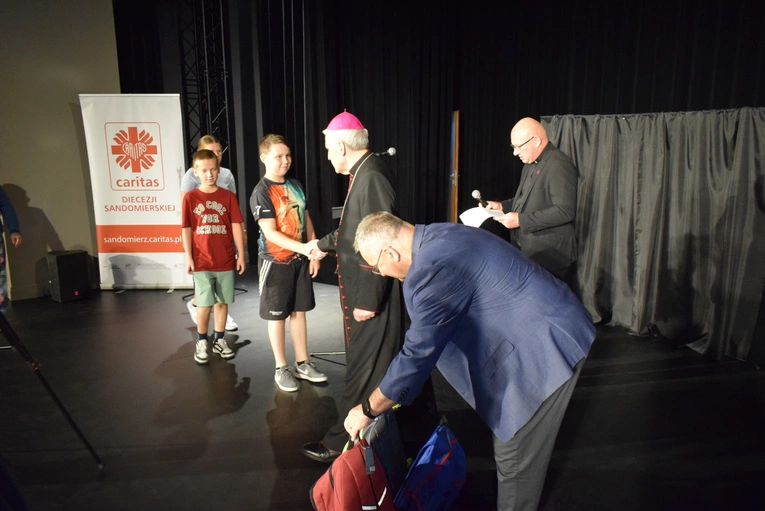 Z uśmiechem do szkoły