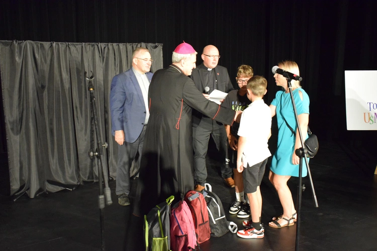 Z uśmiechem do szkoły