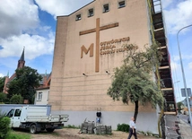 Klaryski remontują klasztor