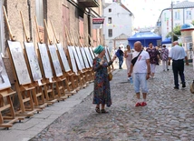 W przedostatnią sierpniową niedzielę ulica Wąska w Radomiu znów wypełni się sztuką, muzyką i wspólną pracą twórczą.
