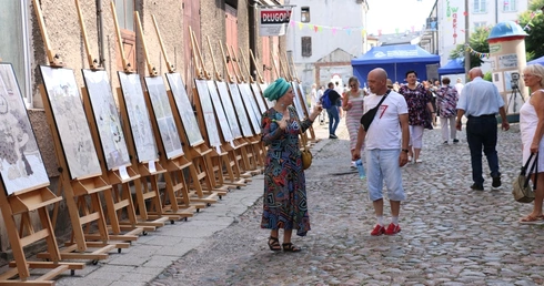 W przedostatnią sierpniową niedzielę ulica Wąska w Radomiu znów wypełni się sztuką, muzyką i wspólną pracą twórczą.