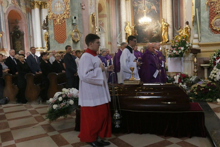 Pogrzeb ks. prof. Mariana Nowaka