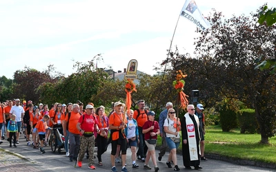 Na Jasną Górę dotrą 24 sierpnia. 