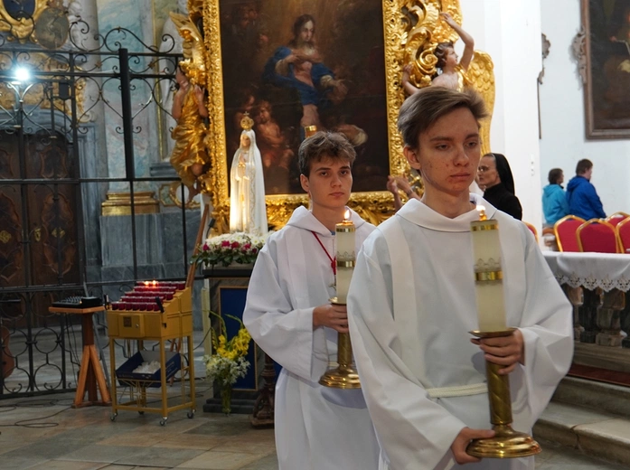 Pielgrzymka osób niepełnosprawnych, ich rodzin i przyjaciół do Henrykowa