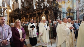Abp Kupny: Na krzyżu naszego cierpienia nie jesteśmy sami