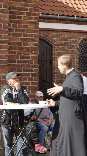 Trzecie urodziny Boskiego Prysznica