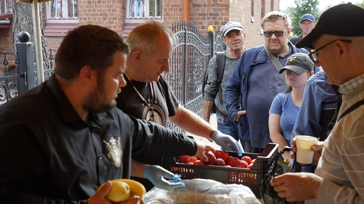 Trzecie urodziny Boskiego Prysznica