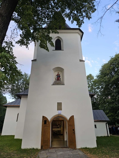 Poświęcenie wyremontowanej świątyni w Kamionce Wielkiej