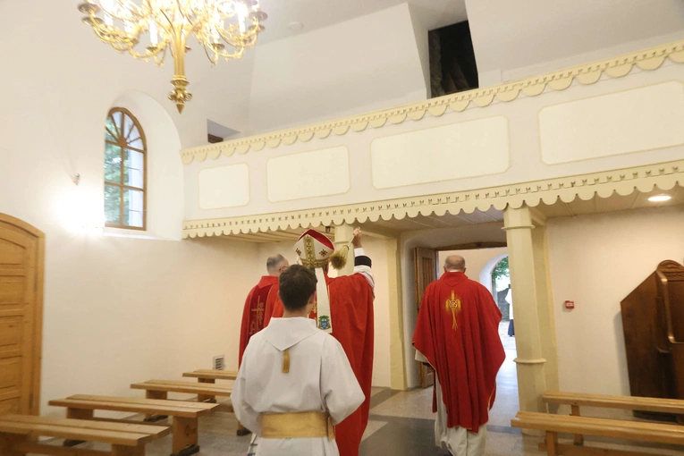 Poświęcenie wyremontowanej świątyni w Kamionce Wielkiej