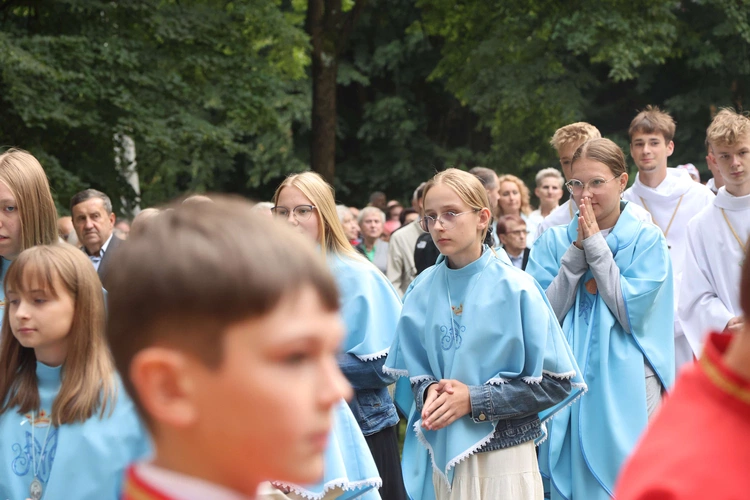 Poświęcenie wyremontowanej świątyni w Kamionce Wielkiej