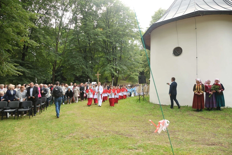 Poświęcenie wyremontowanej świątyni w Kamionce Wielkiej