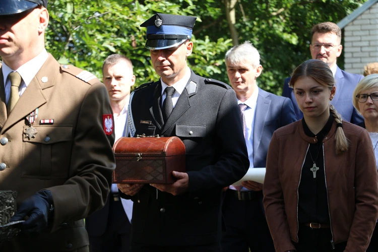 Joniec. Poświęcenie nowego ołtarza