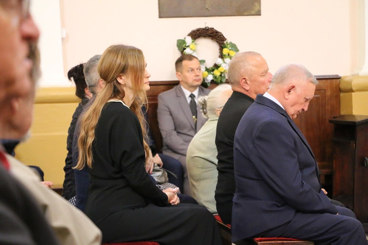 Joniec. Poświęcenie nowego ołtarza