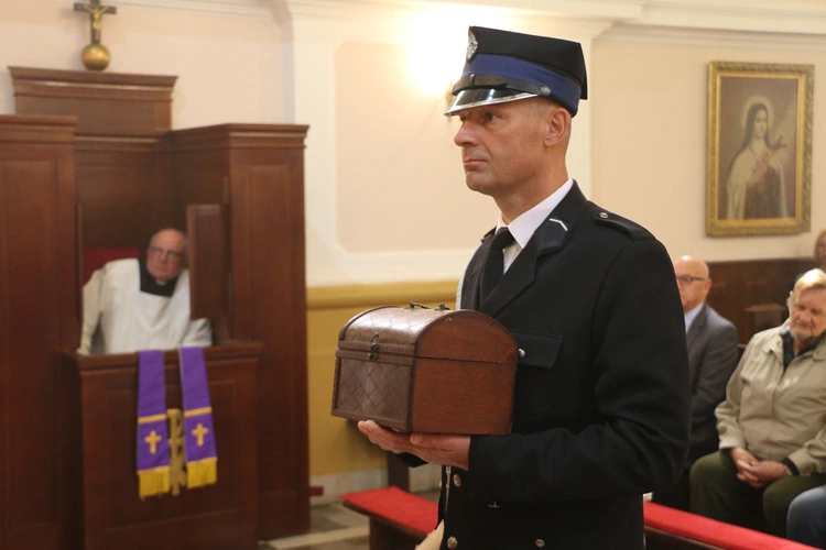 Joniec. Poświęcenie nowego ołtarza
